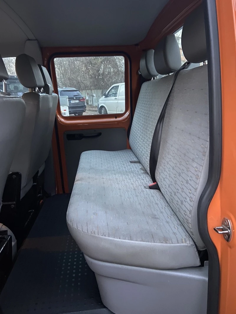 VW T5 2.0TDi, снимка 4 - Бусове и автобуси - 43384516