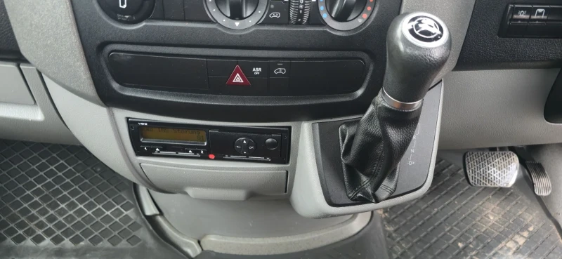 Mercedes-Benz Sprinter 313, снимка 10 - Бусове и автобуси - 52582970