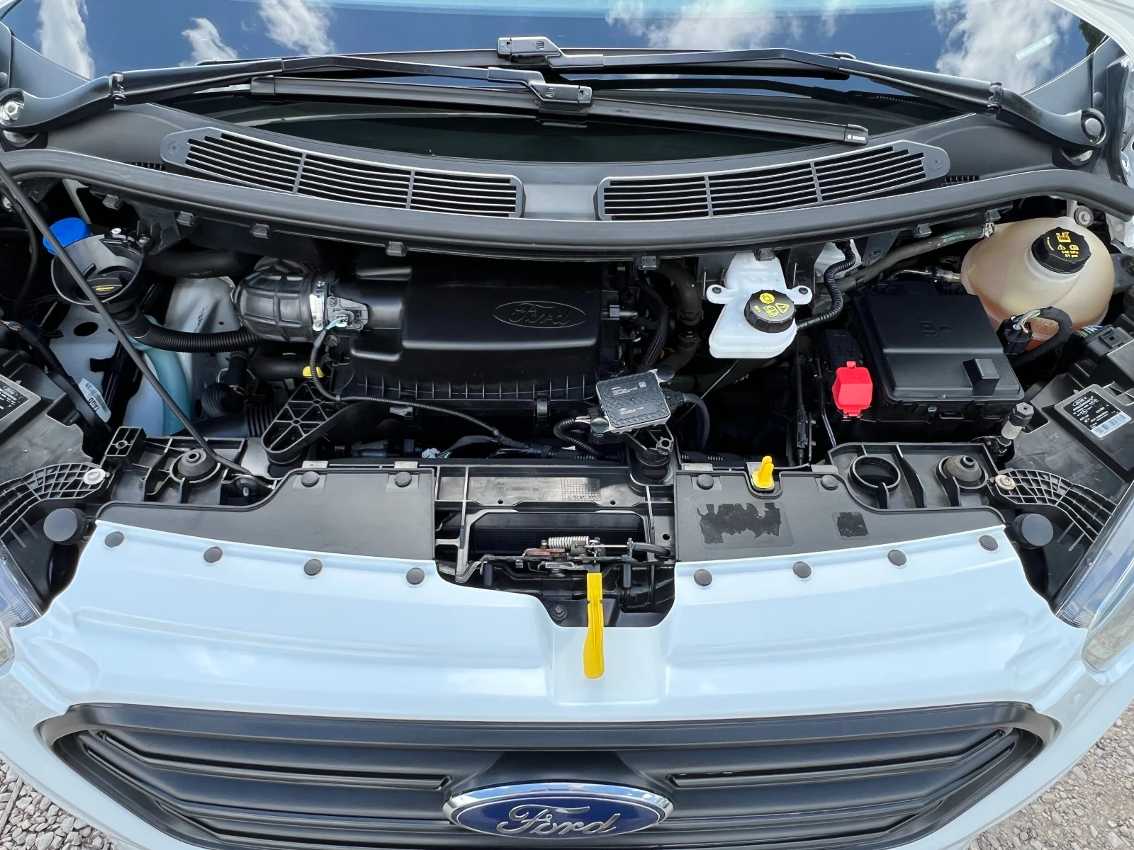 Ford Transit Custom 2.0TDCi ДЪЛГА БАЗА/3-МЕСТЕН/LED/PDC/Серв. история/ - изображение 9