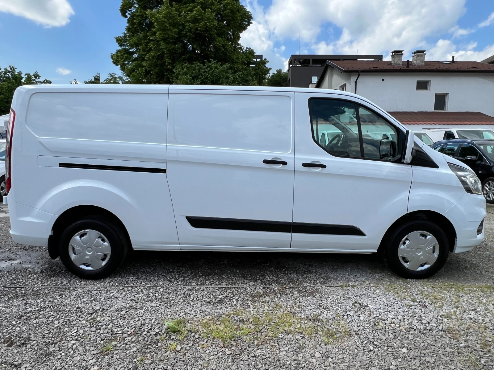 Ford Transit Custom 2.0TDCi ДЪЛГА БАЗА/3-МЕСТЕН/LED/PDC/Серв. история/ - изображение 5