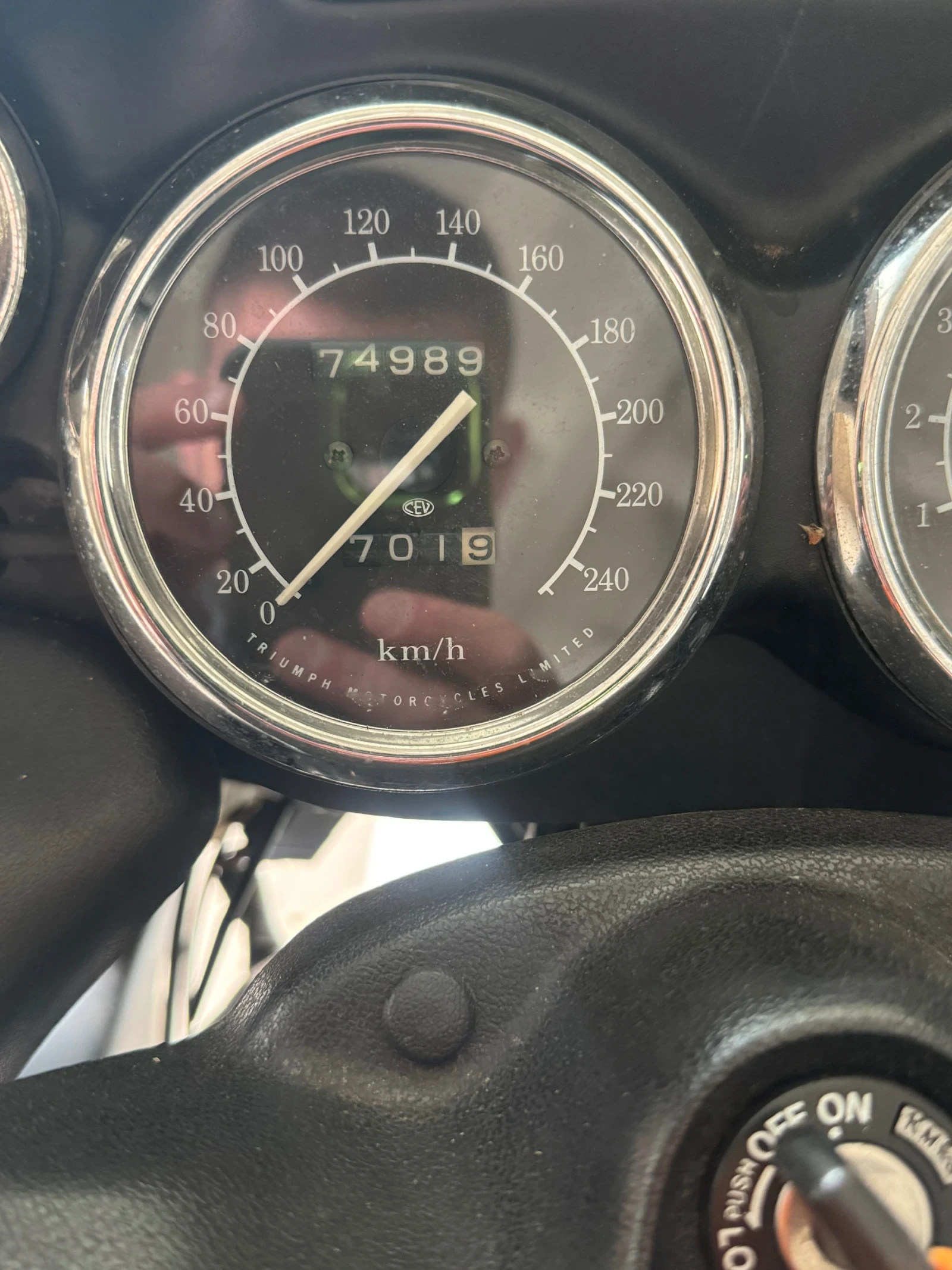 Triumph Trophy 900 регистриран - изображение 7