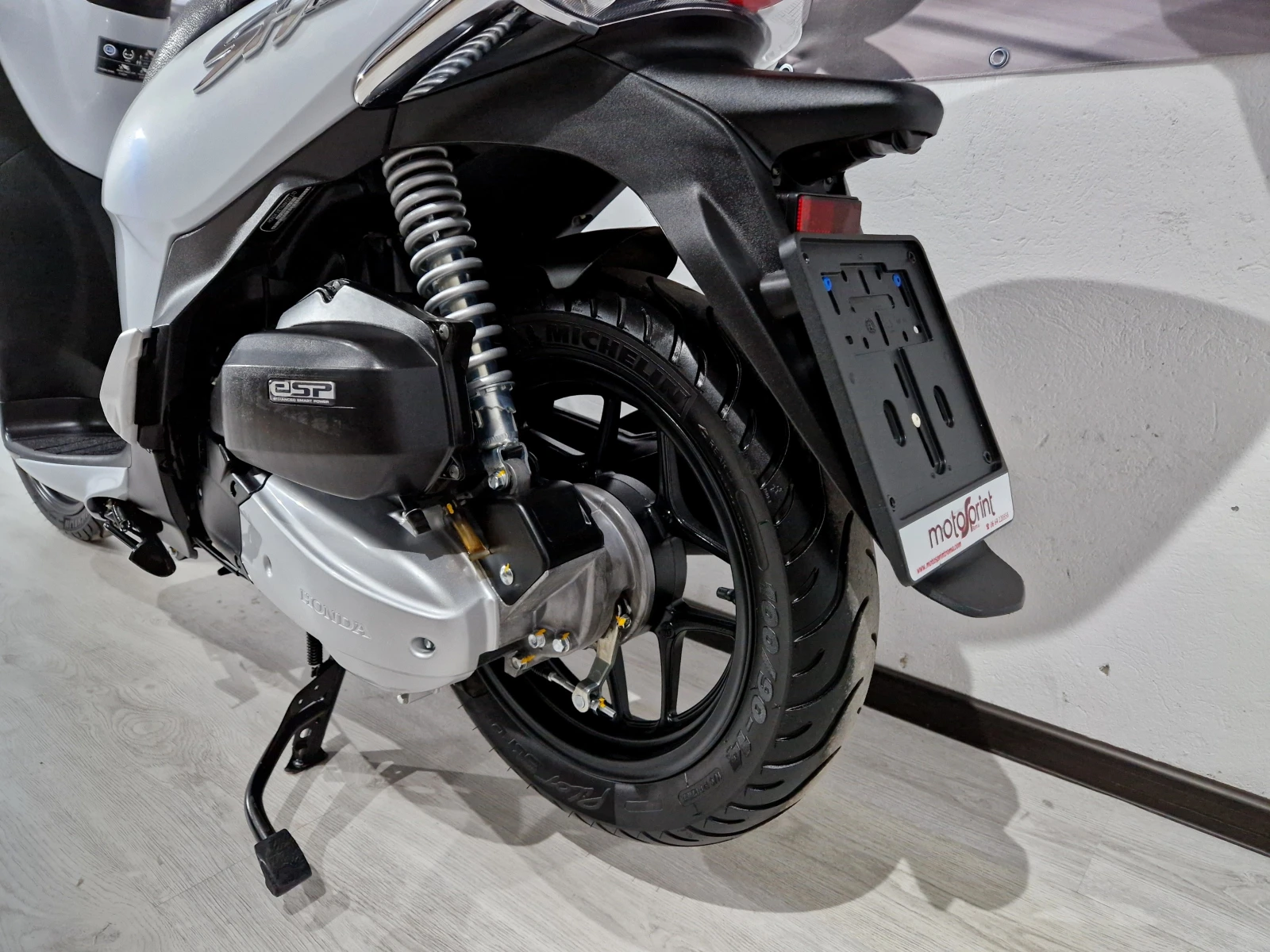 Honda Sh Mode 125ie, 2017г.ABS, Start-Stop! 5055км! - изображение 6