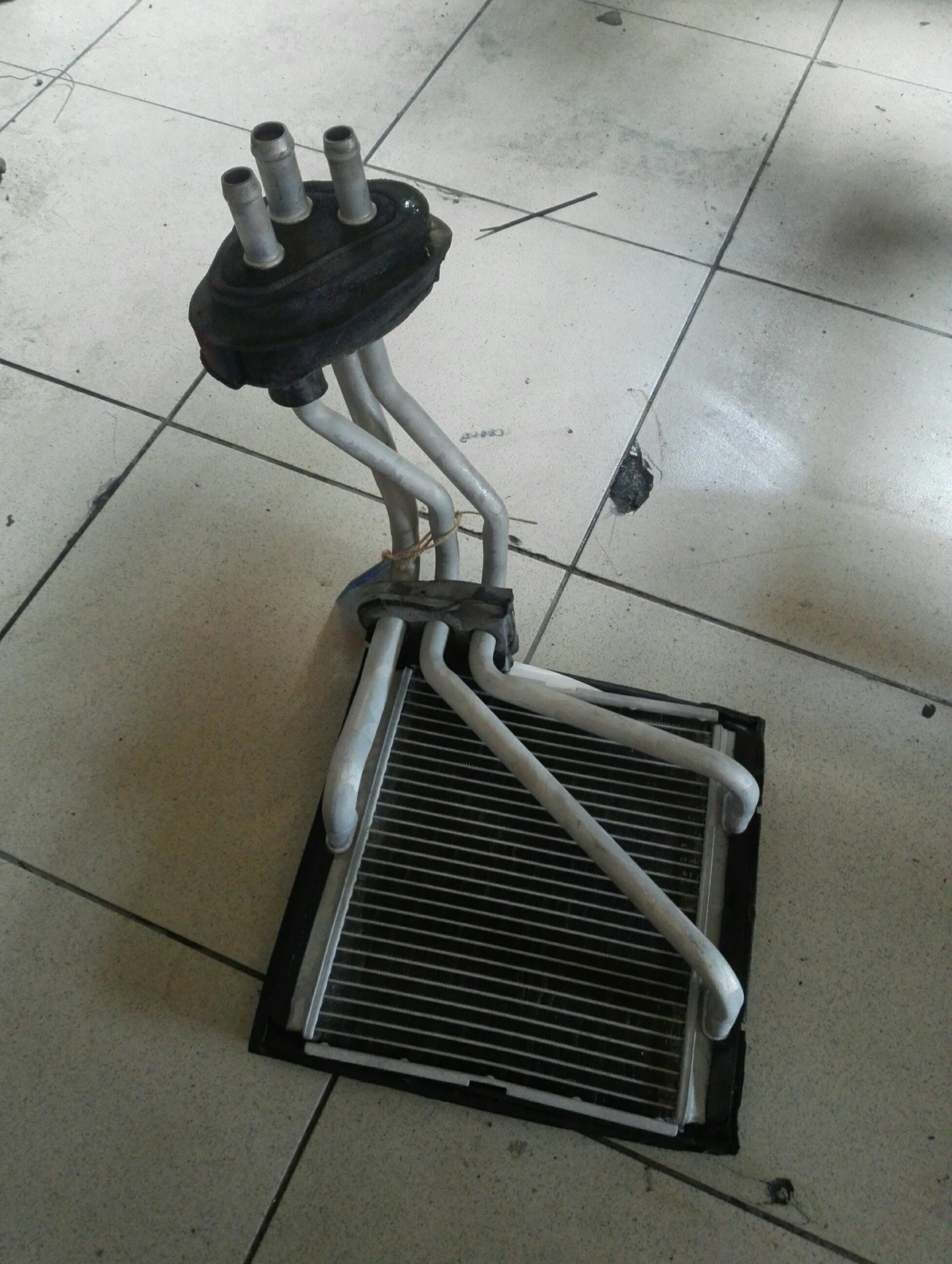 �������� ����� �������� ����� � ���� 2.7� | Mobile.bg � ����������� 1