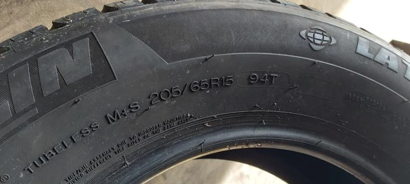 Гуми Летни 205/65R15, снимка 7 - Гуми и джанти - 30918348