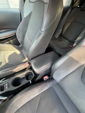 Toyota Corolla 1.8 122к.с COLLECTION BI-TONE, снимка 7