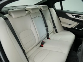 Jaguar XE D200 AWD = R-Dynamic HSE= Panorama  | Mobile.bg   12