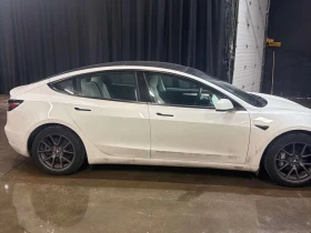Tesla Model 3 * Standard Range RWD * 2 КЛЮЧА* ПОДГРЕВ* PANO* KEY | Auto.bg — изображение 3
