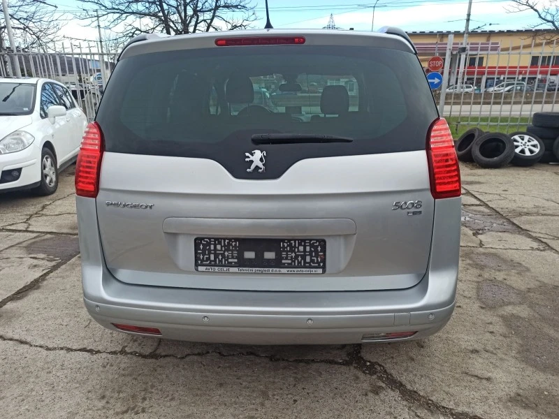 Peugeot 5008 1.6HDI, снимка 5 - Автомобили и джипове - 43514284