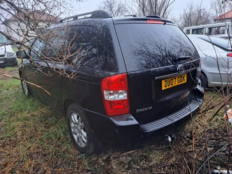 Kia Carnival 2.9 crdi, снимка 3 - Автомобили и джипове - 45541561