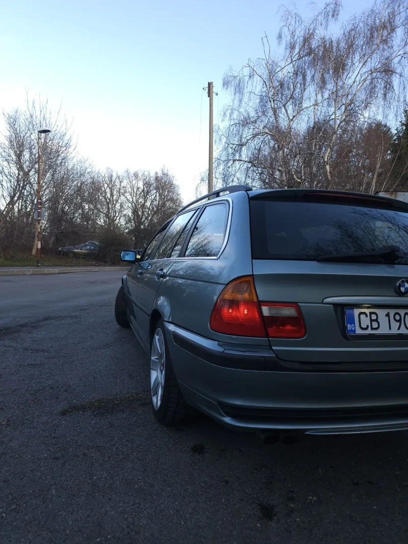 BMW 320, снимка 13 - Автомобили и джипове - 48490643