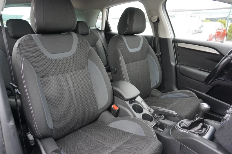 Citroen C4 1.6HDI/FACELIFT/Навигация, снимка 12 - Автомобили и джипове - 50348961