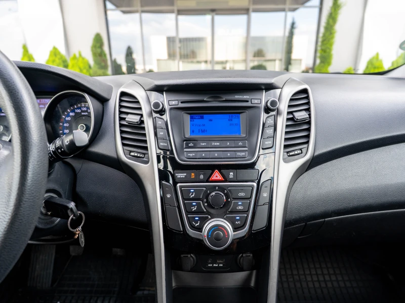 Hyundai I30 1.4 I 100 к.с. с климатик внос от Германия, снимка 15 - Автомобили и джипове - 51537951