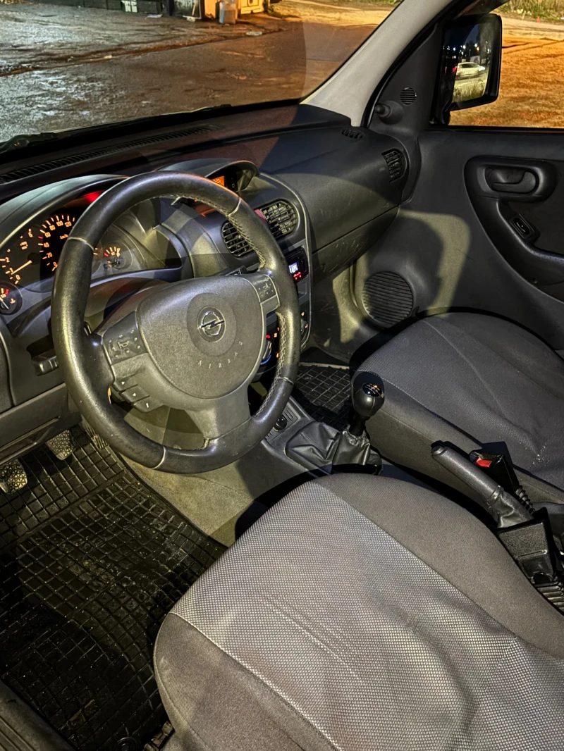 Opel Combo, снимка 13 - Автомобили и джипове - 52818555