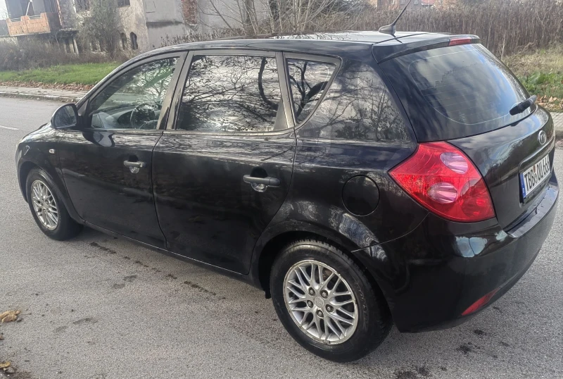 Kia Ceed 1.4i.Germany, снимка 6 - Автомобили и джипове - 52593026