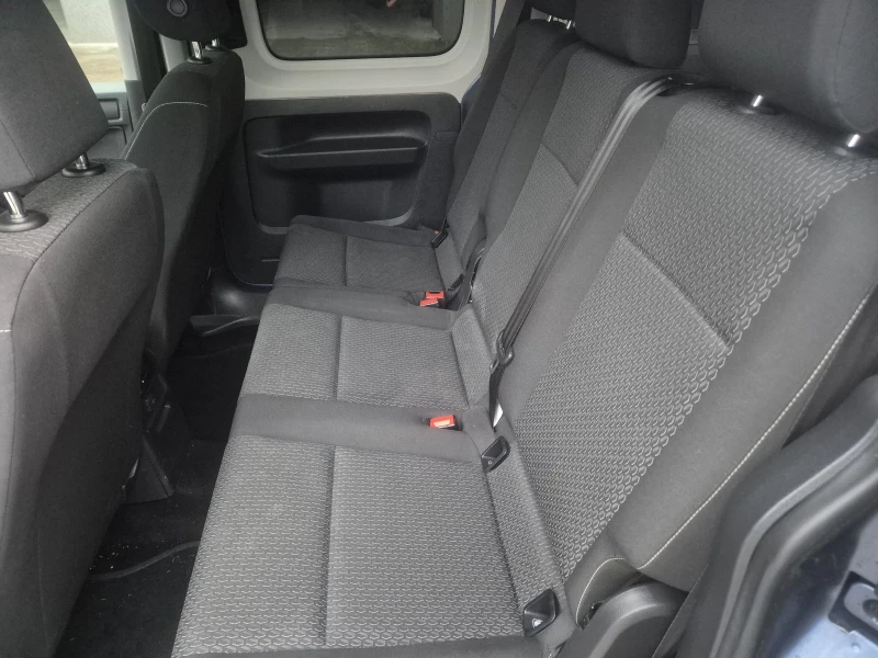 VW Caddy ПЪТНИК , снимка 9 - Автомобили и джипове - 52893204