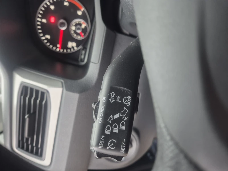 VW Caddy ПЪТНИК , снимка 12 - Автомобили и джипове - 52893204