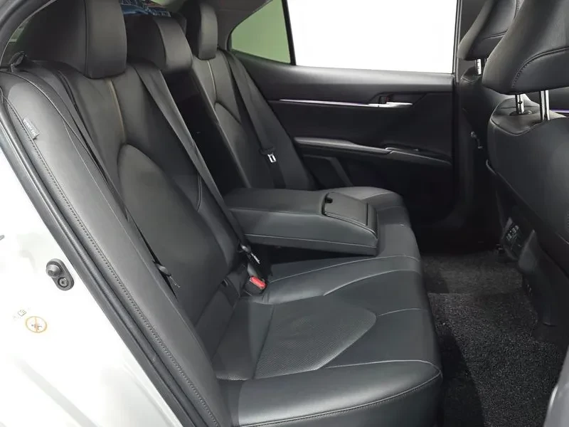 Toyota Camry 2.5, снимка 12 - Автомобили и джипове - 55175495