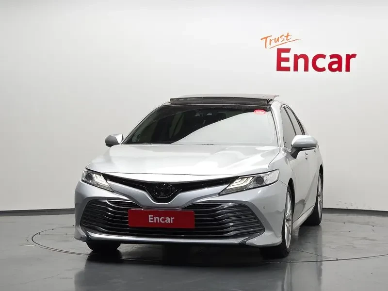 Toyota Camry 2.5, снимка 3 - Автомобили и джипове - 55175495