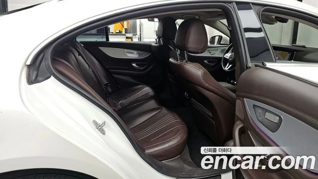 Mercedes-Benz CLS 400 d AMG 4MATIC| BURMASTER| 360| HEAD UP| ШИБЕДАХ, снимка 14 - Автомобили и джипове - 55846541