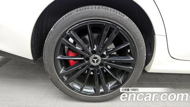Mercedes-Benz CLS 400 d AMG 4MATIC| BURMASTER| 360| HEAD UP| ШИБЕДАХ, снимка 16 - Автомобили и джипове - 55846541