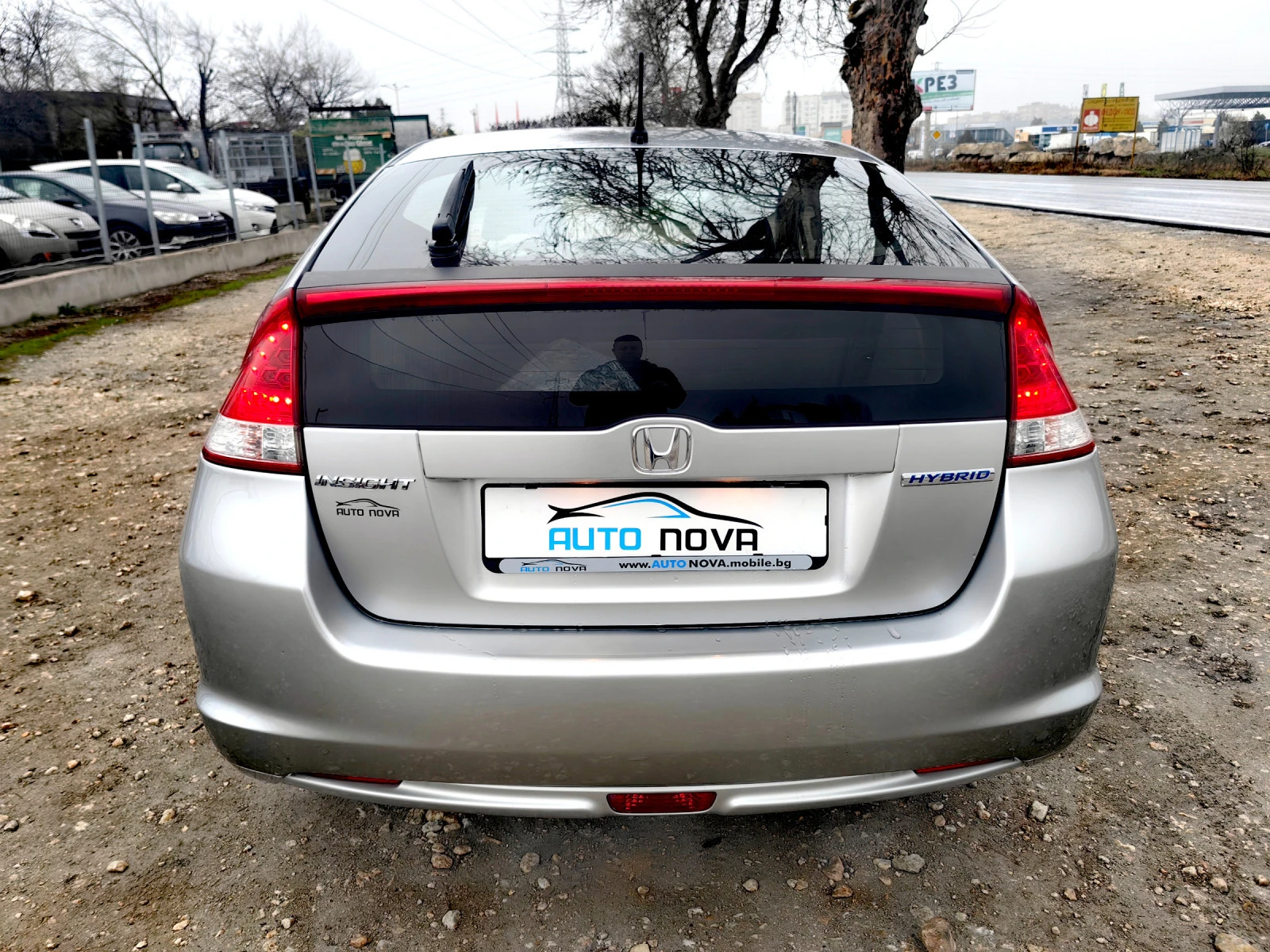 Honda Insight 1.3 БЕНЗИН 88 К.С.ХИБРИД!АВТОМАТ!КАТО НОВА! - изображение 6