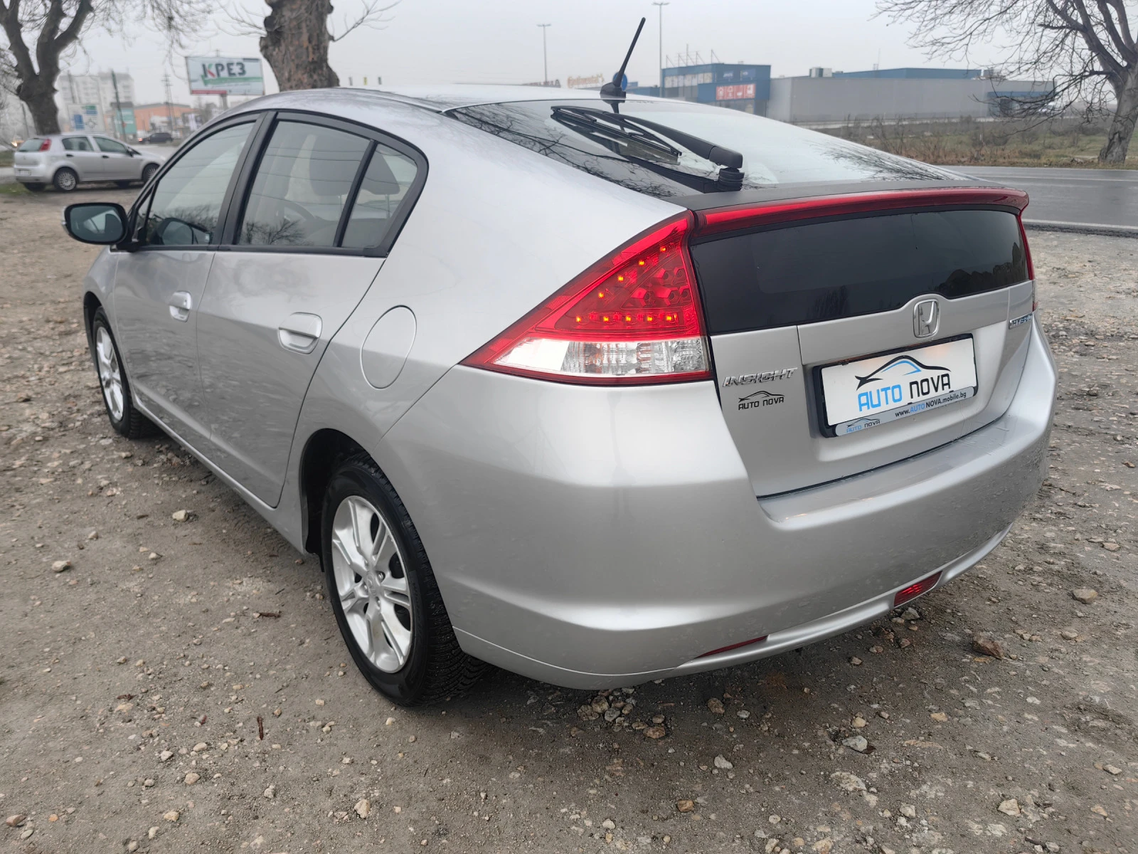 Honda Insight 1.3 БЕНЗИН 88 К.С.ХИБРИД!АВТОМАТ!КАТО НОВА! - изображение 5