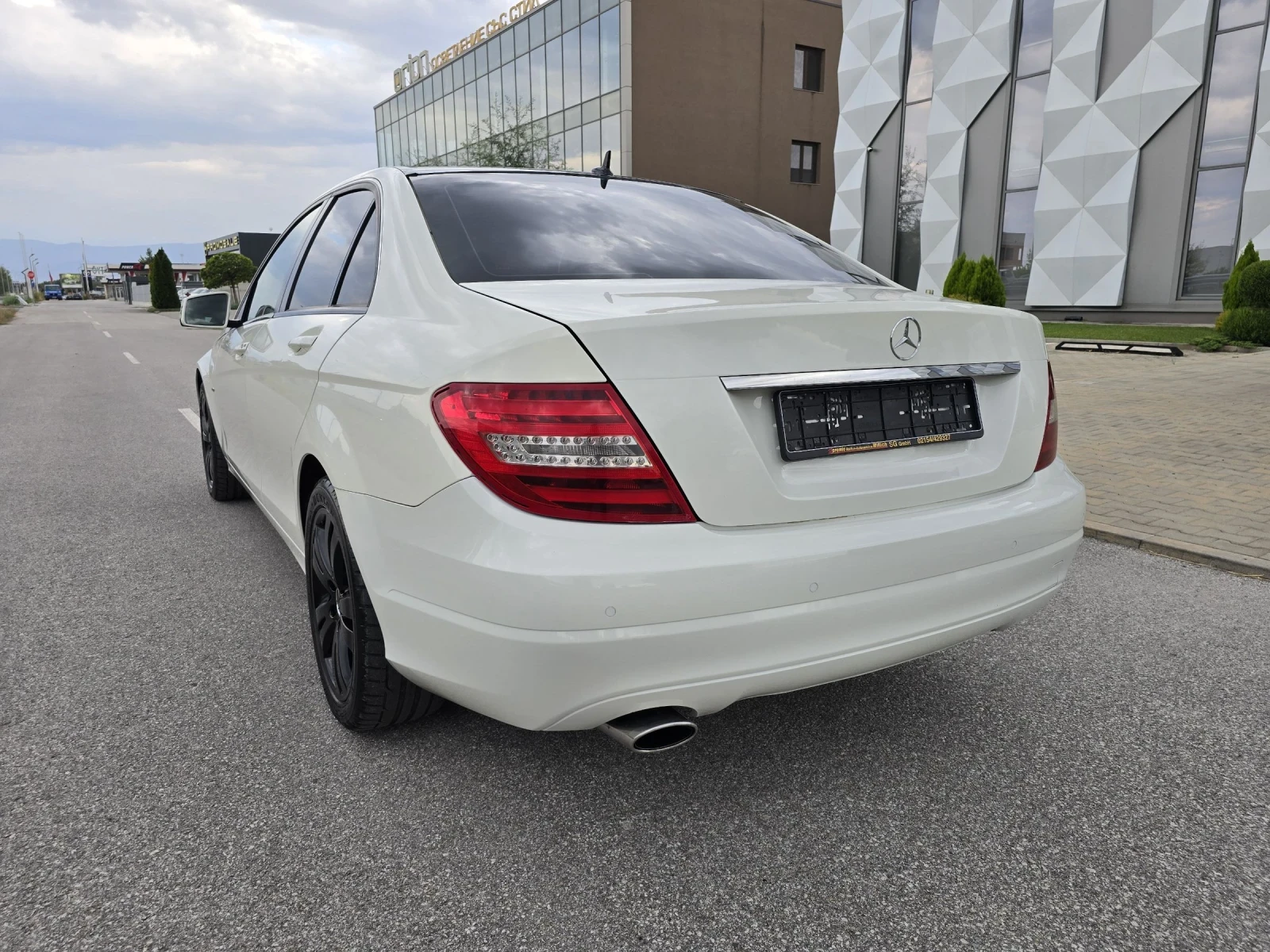 Mercedes-Benz C 220 Cdi FACELIFT.AVANTGARDE.BlueEFFICIENCY.Navi - изображение 5