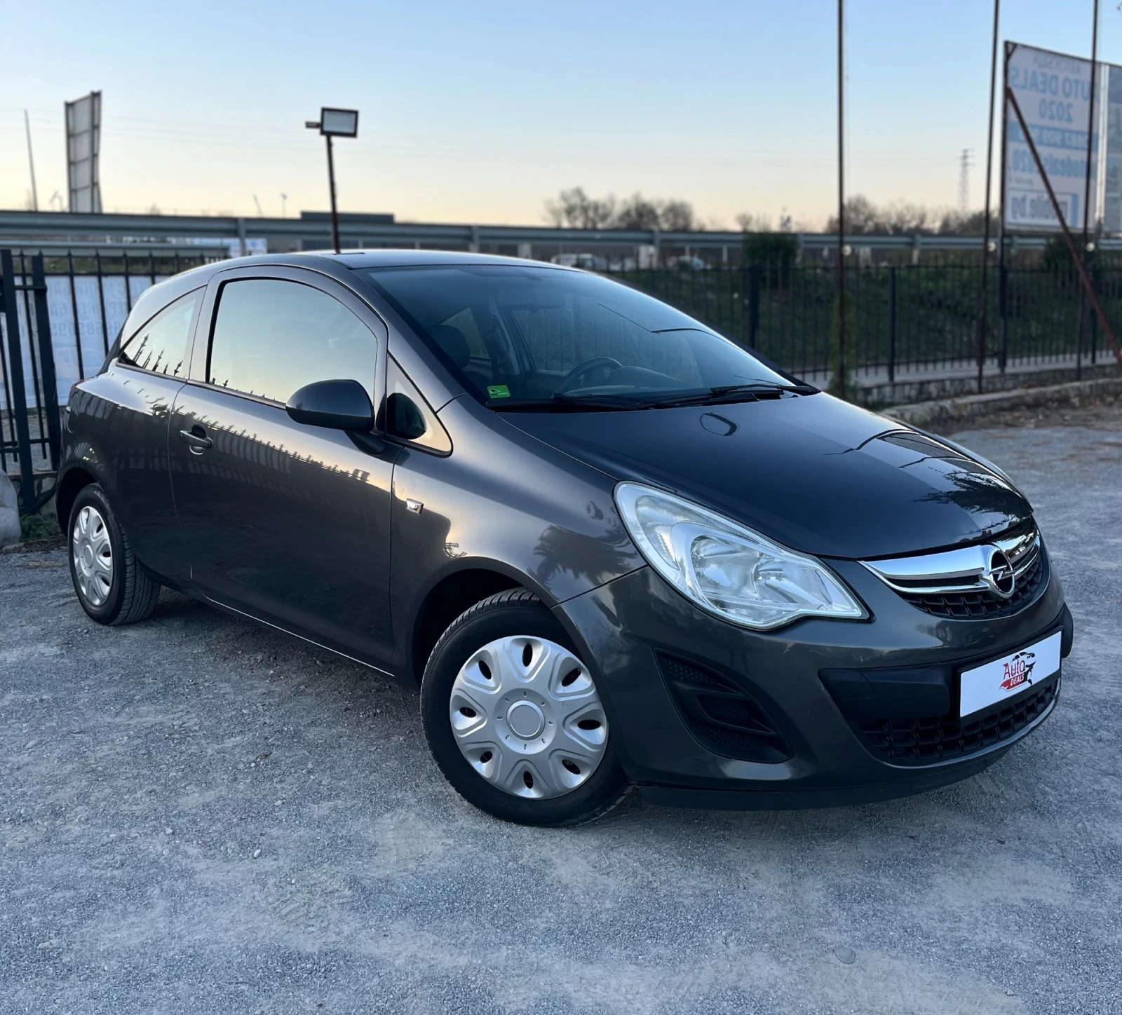 Opel Corsa 1.2i* FACE - [1] 