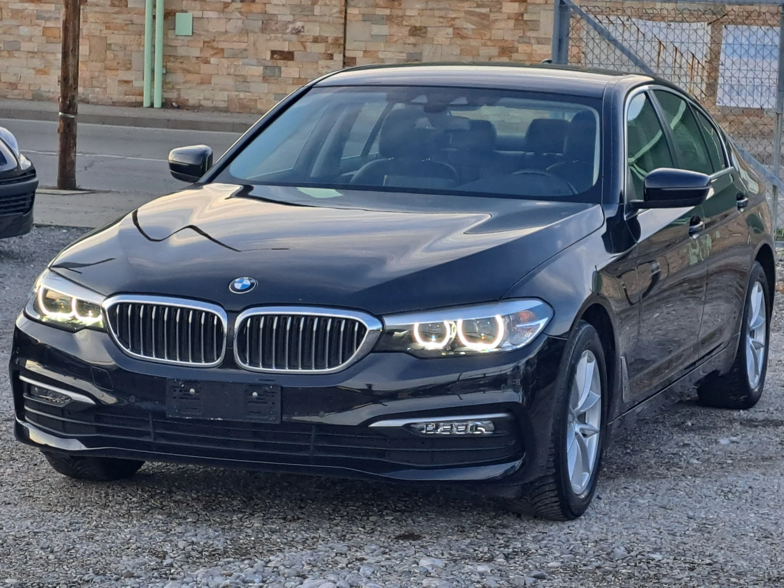 BMW 520 2.0 190кс Xdrive - изображение 2