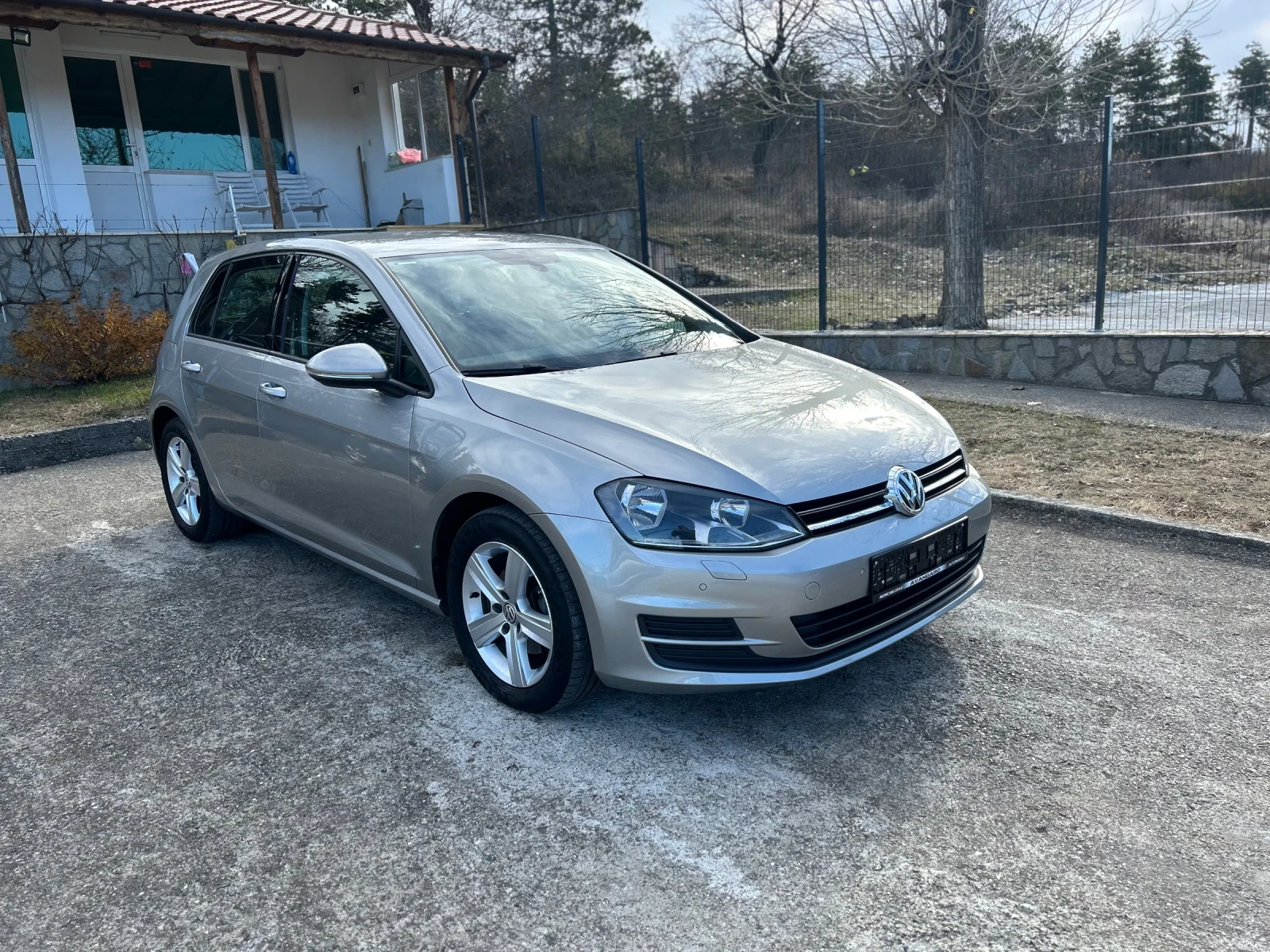 VW Golf 2.0TDI DSG Comfortline - изображение 2