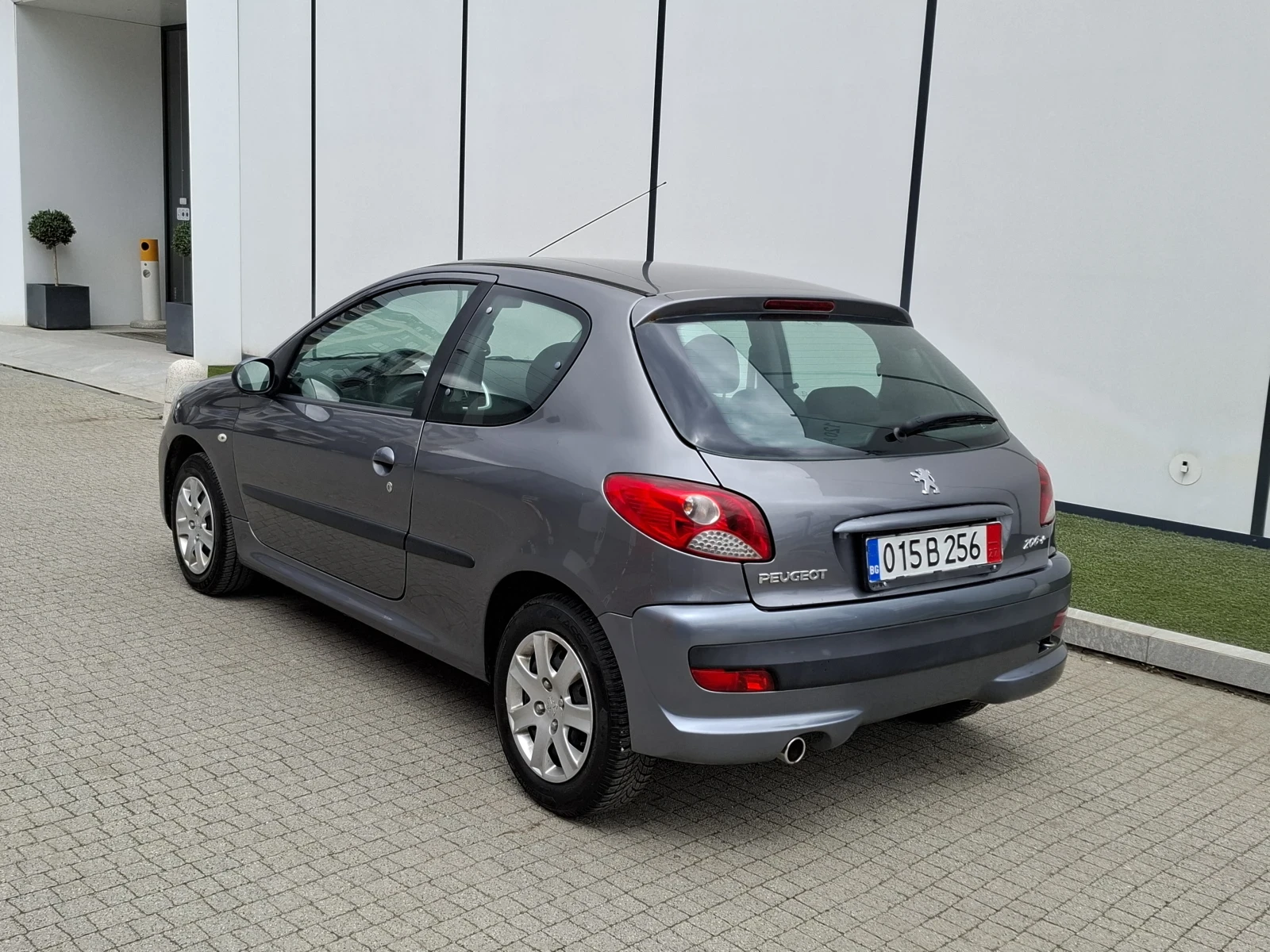 Peugeot 206 + 1.4i* (75кс)* * * FACELIFT* * НОВ ВНОС* * *  - изображение 6