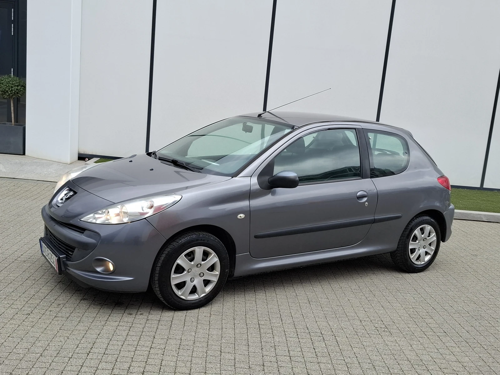Peugeot 206 + 1.4i* (75кс)* * * FACELIFT* * НОВ ВНОС* * *  - изображение 4