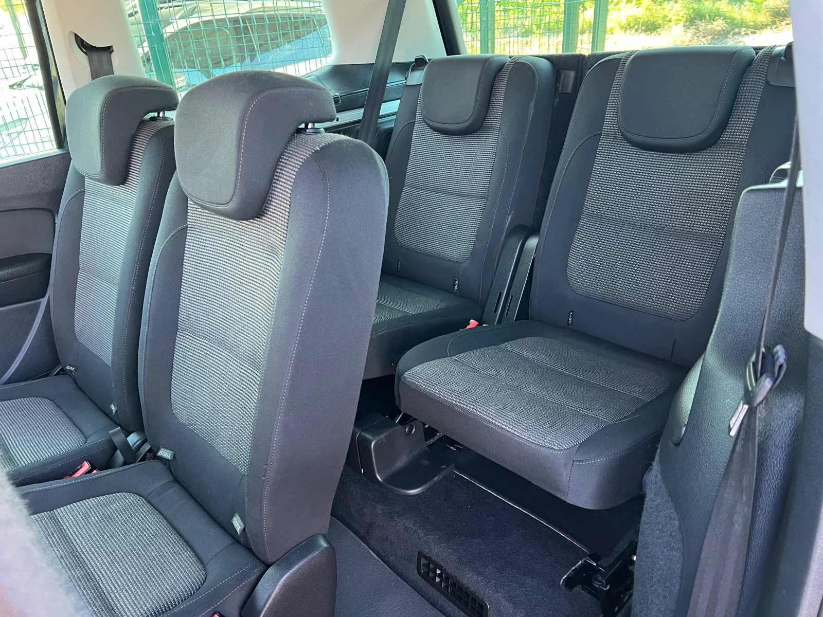 VW Sharan 2.0TDi/140p.s-7 mesten!!! Euro 5!!! | Mobile.bg — изображение 12