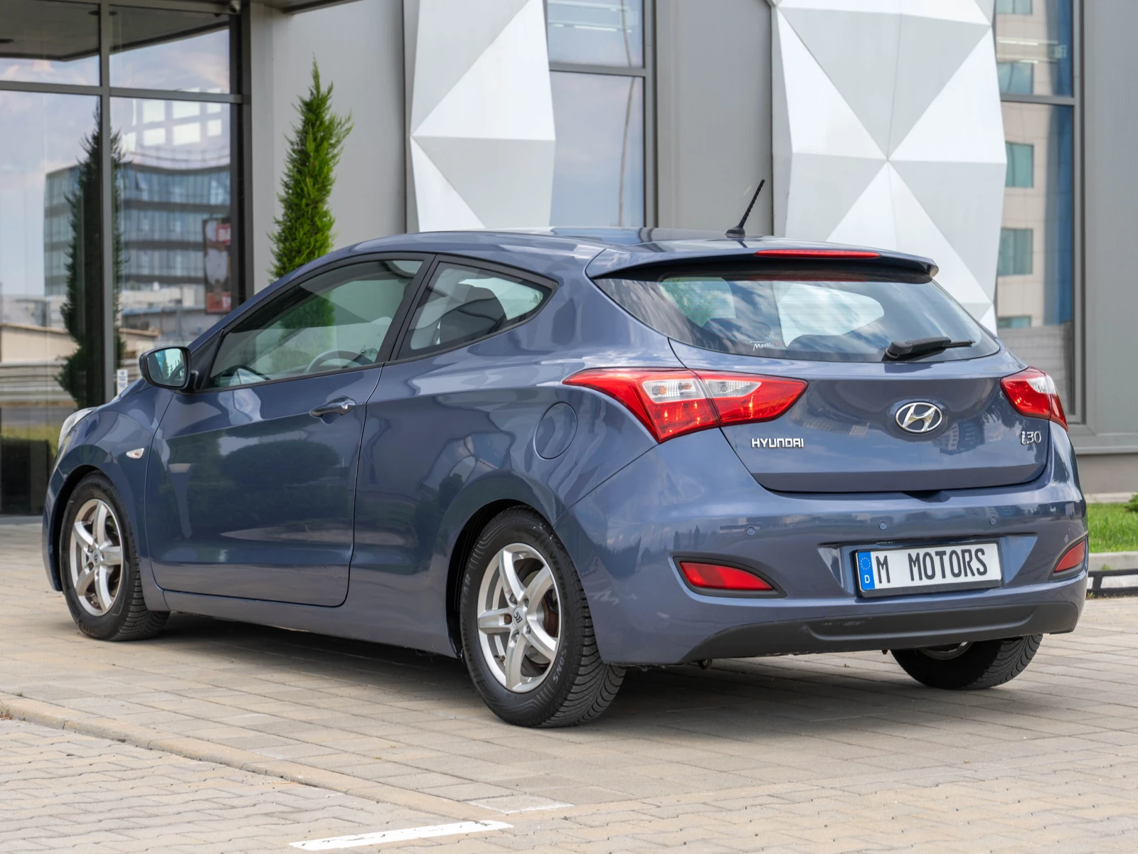 Hyundai I30 1.4 I 100 к.с. Климатик Germany реални километри  - изображение 6