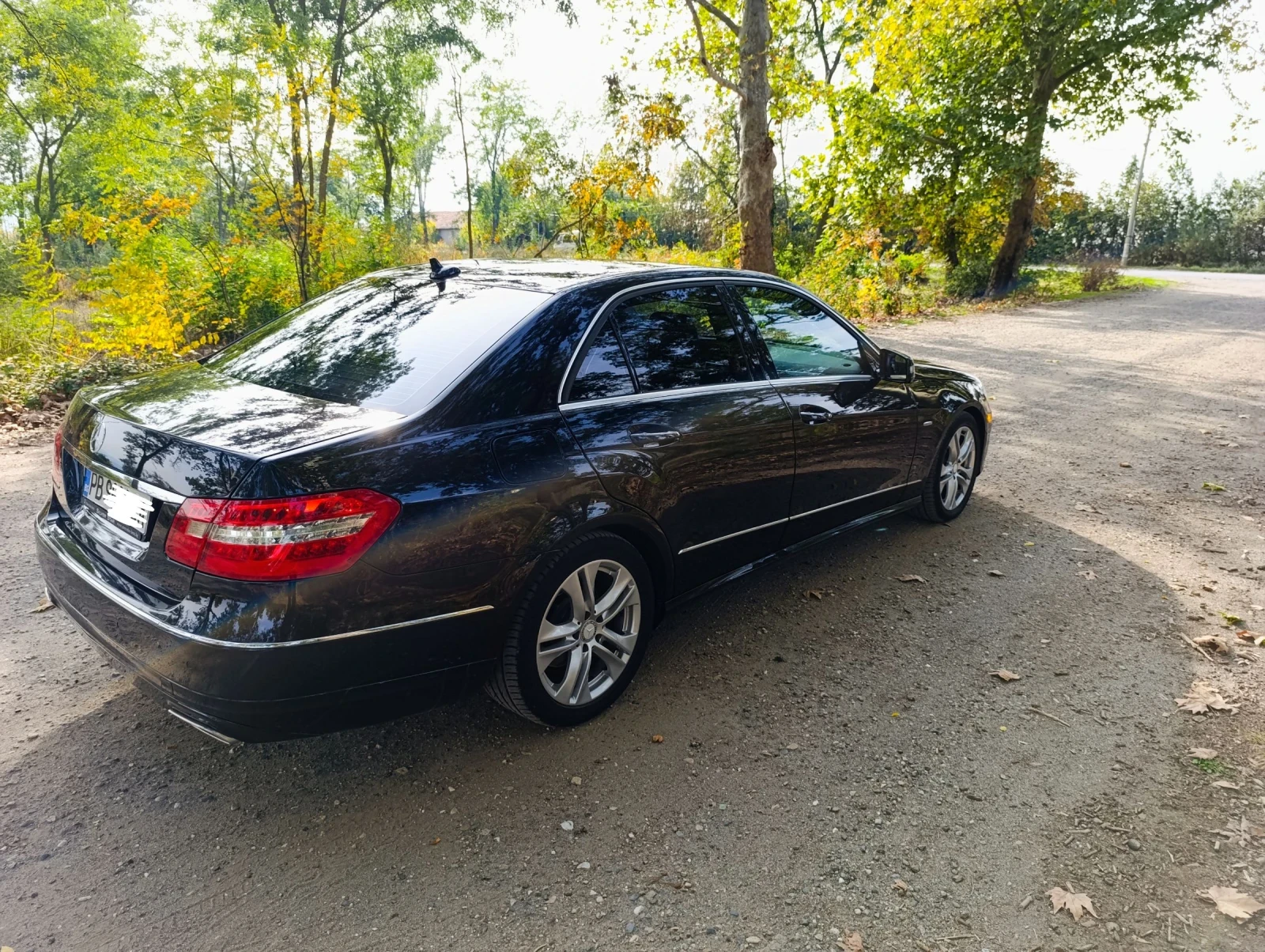 Mercedes-Benz E 220  - изображение 4