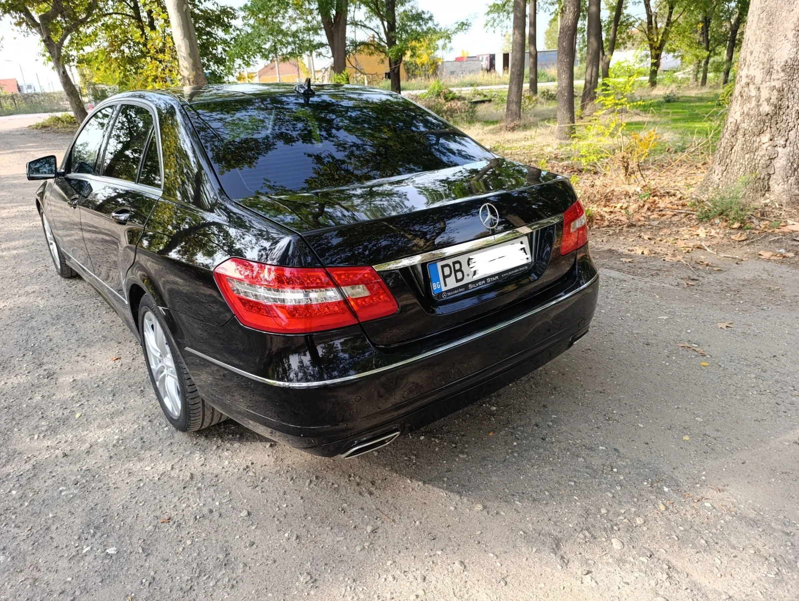 Mercedes-Benz E 220  - изображение 5