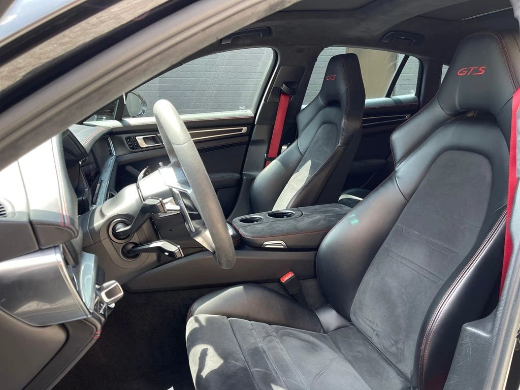 Porsche Panamera * GTS | Premium Package Plus * CARFAX * БЕЗ ПЪРВОН - изображение 9