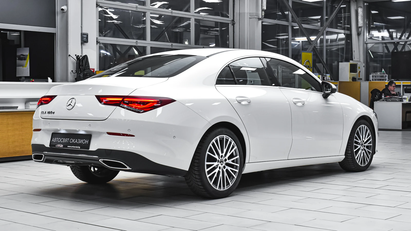 Mercedes-Benz CLA 180 d Coupe Progressive - изображение 6