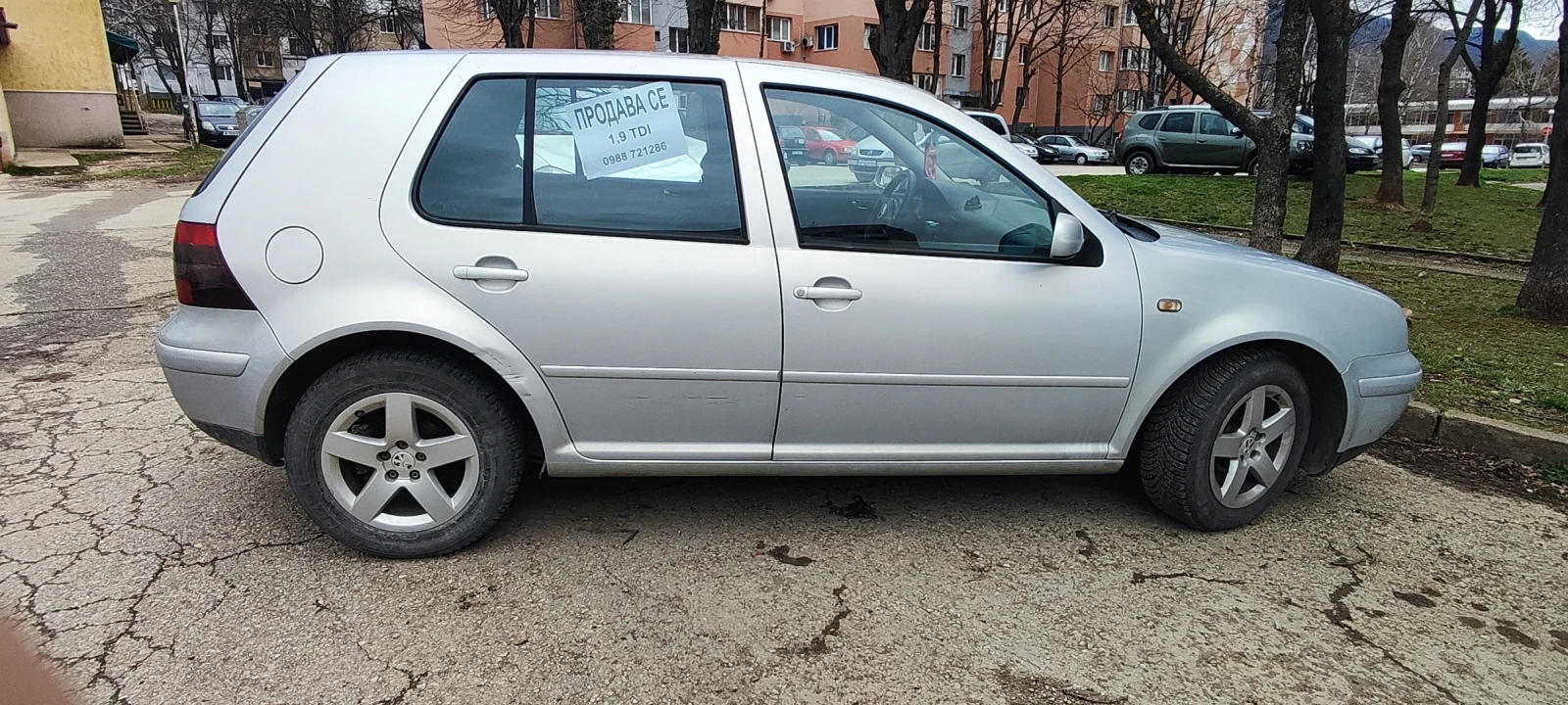 VW Golf, снимка 5 - Автомобили и джипове - 54033259