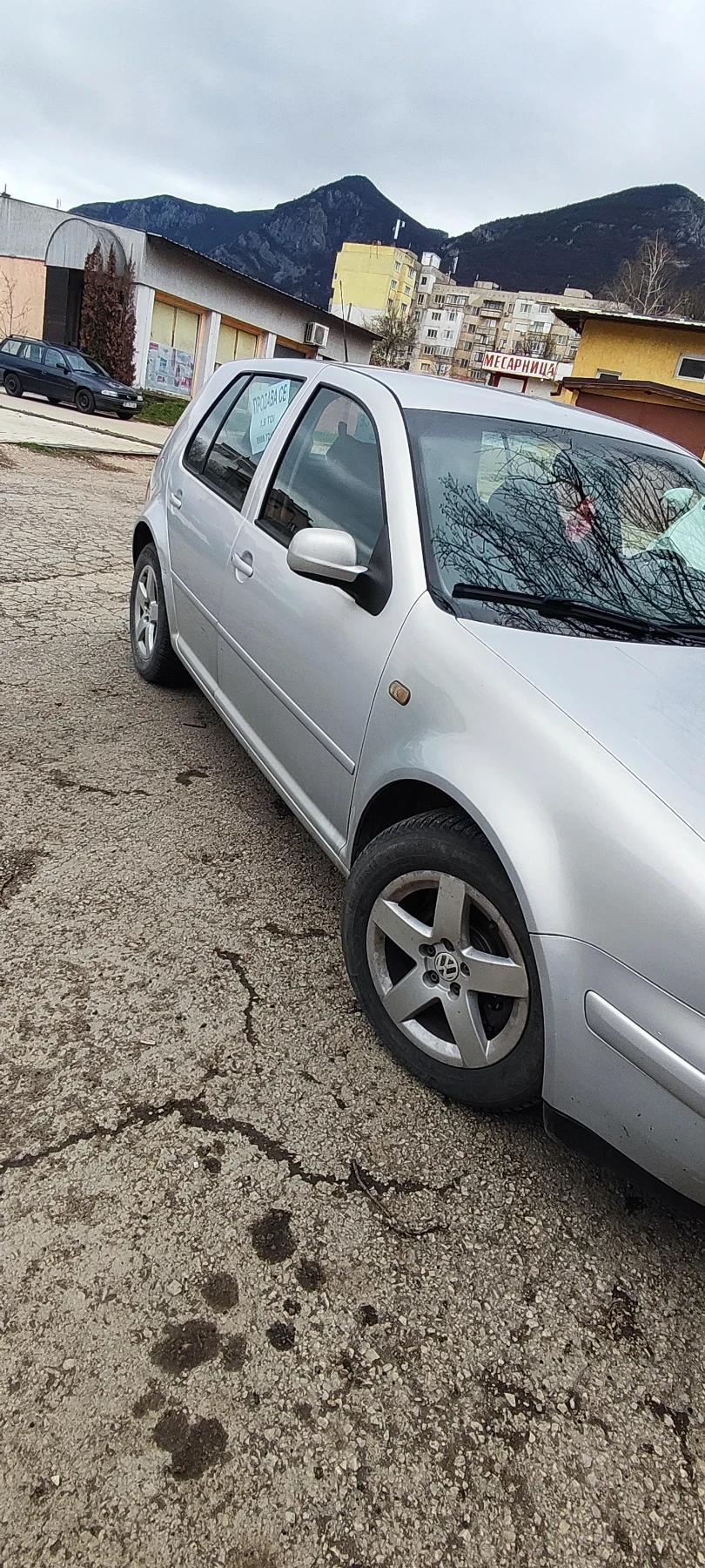 VW Golf, снимка 4 - Автомобили и джипове - 54033259