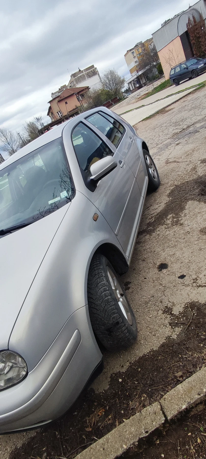 VW Golf, снимка 3 - Автомобили и джипове - 54033259