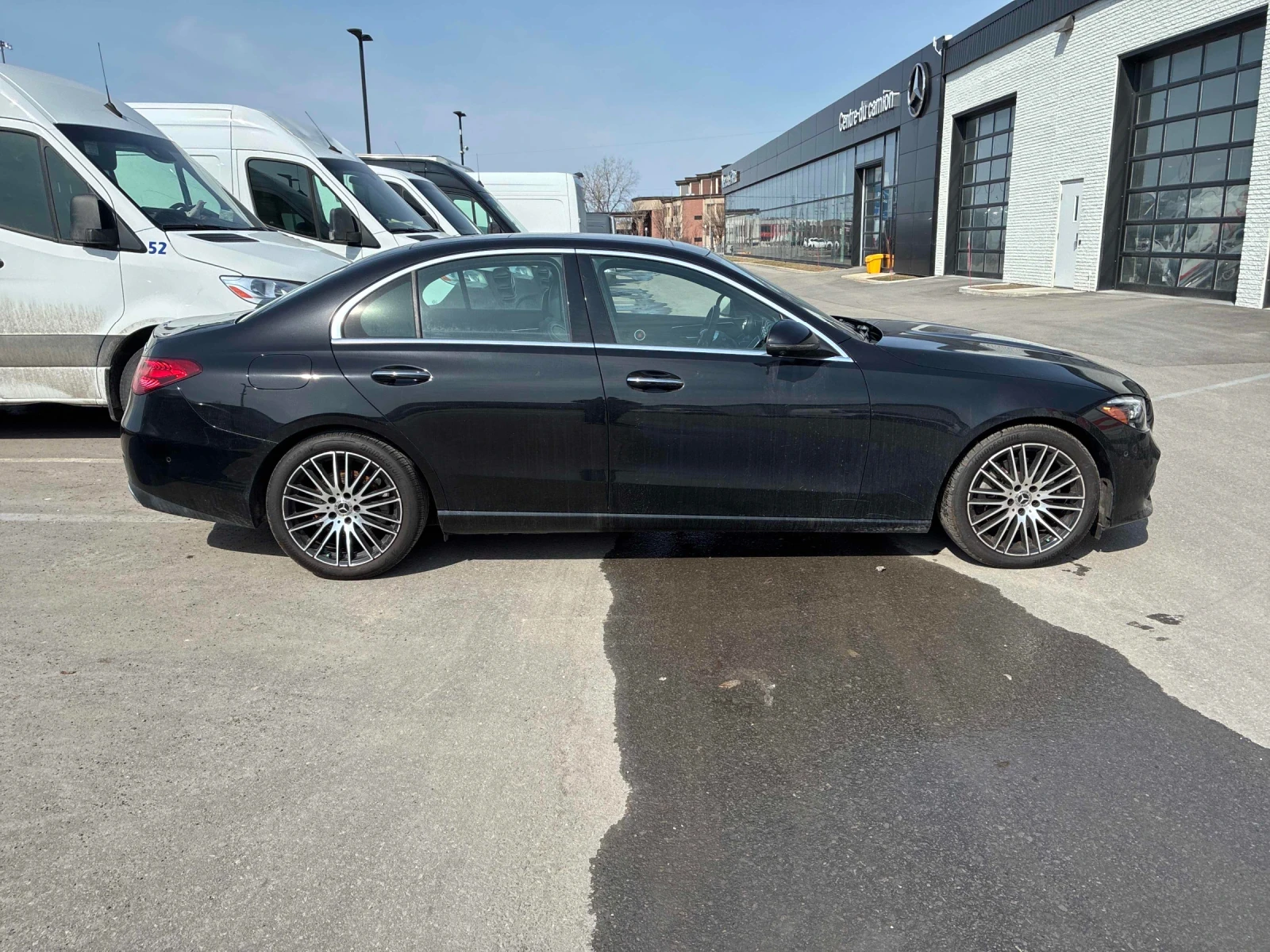 Mercedes-Benz C 300 CAR FAX * АВТО КРЕДИТ * ПОДГРЕВ * ПАНОРАМА, снимка 4 - Автомобили и джипове - 54034740