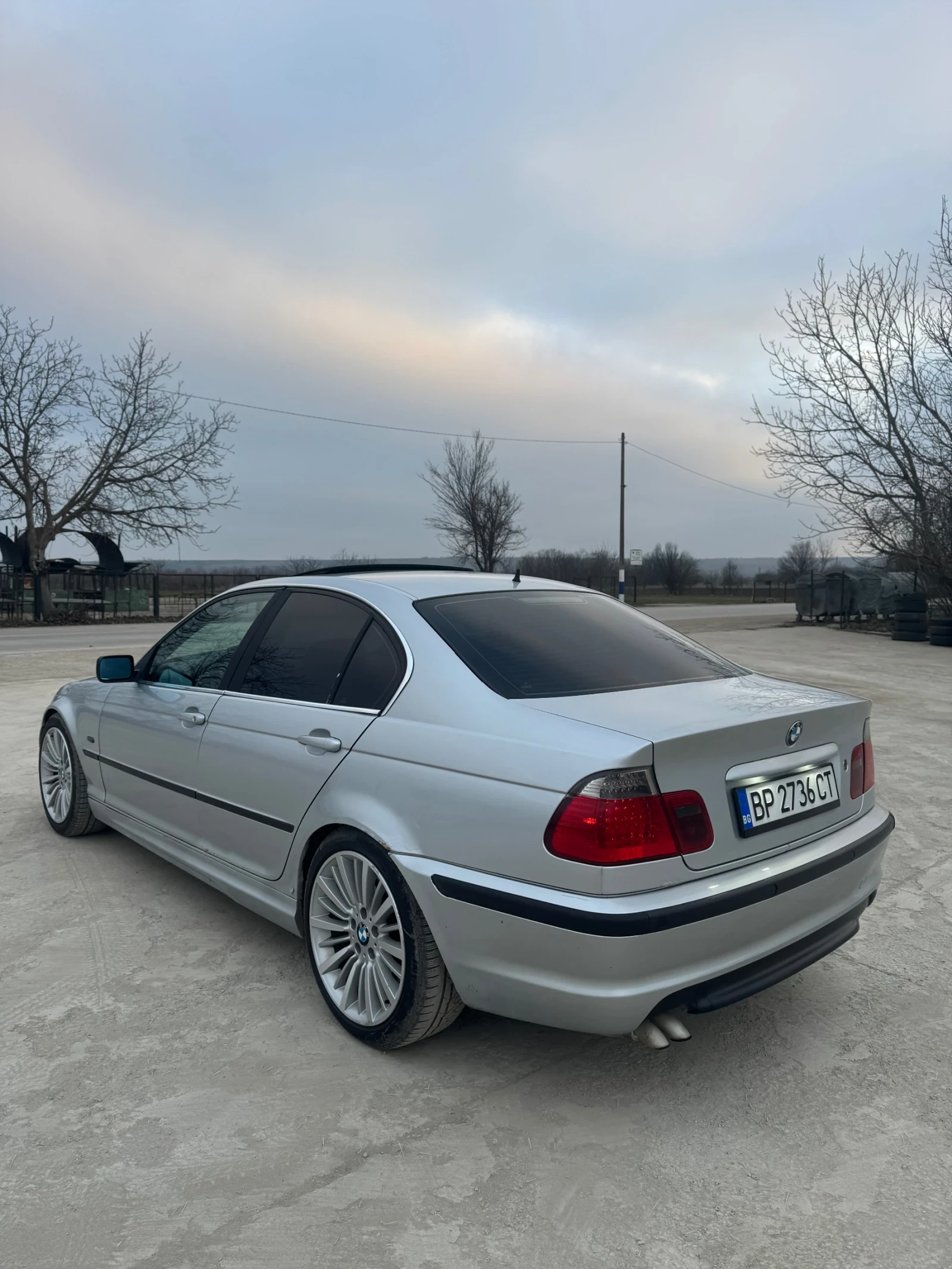 BMW 330