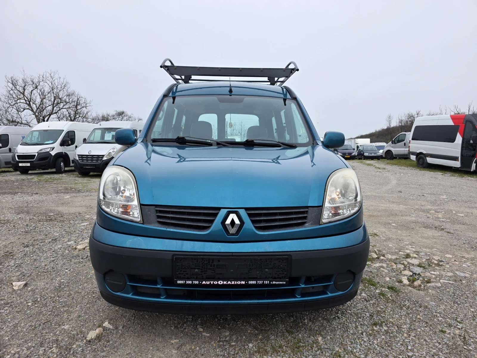 Renault Kangoo 1.6i Климатик, снимка 2 - Автомобили и джипове - 54163923