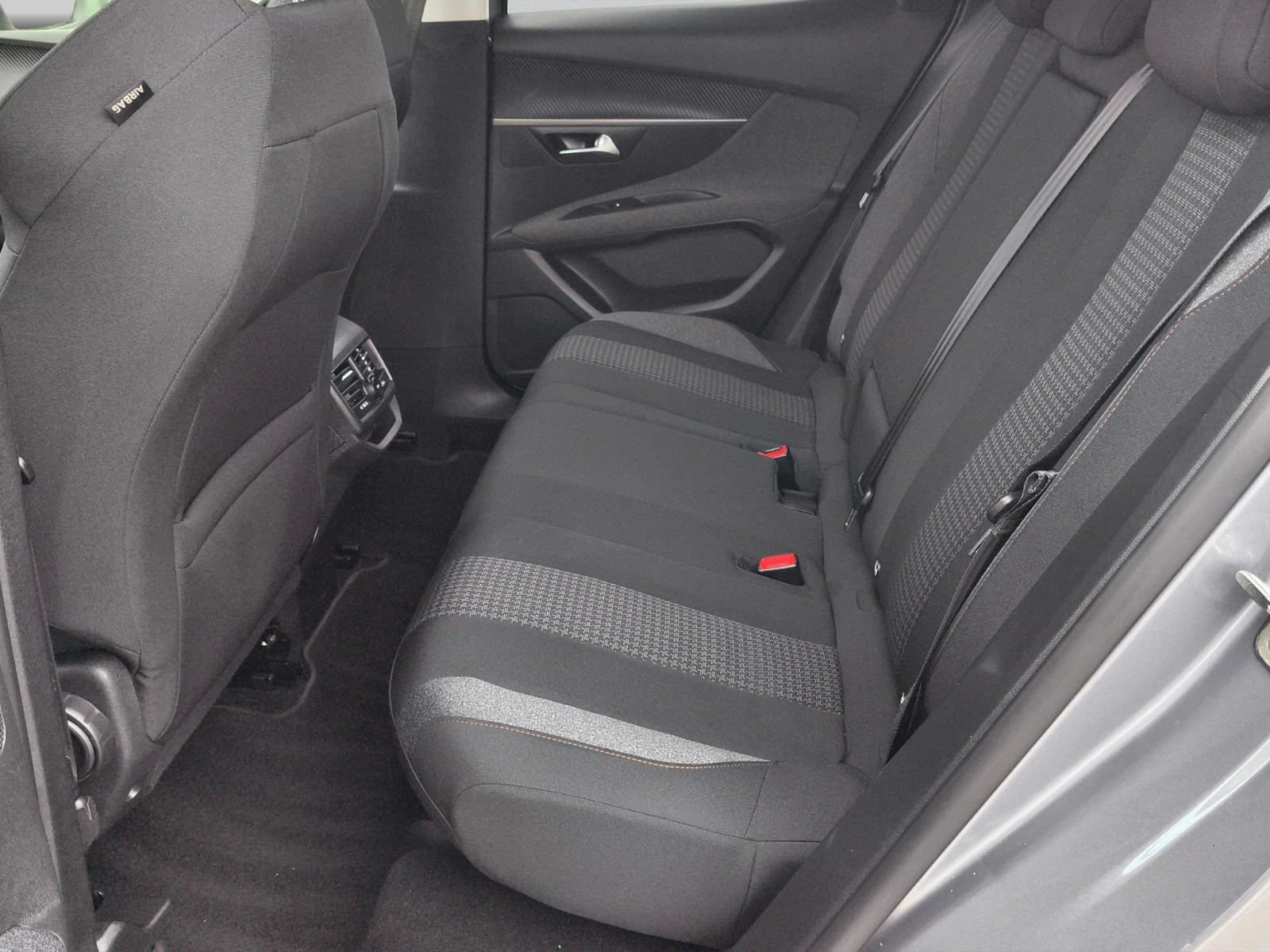 Peugeot 3008 NEW ACTIVE 1.5 BlueHDi 130 EAT8 EURO 6//1912R04 | Mobile.bg � ����������� 12