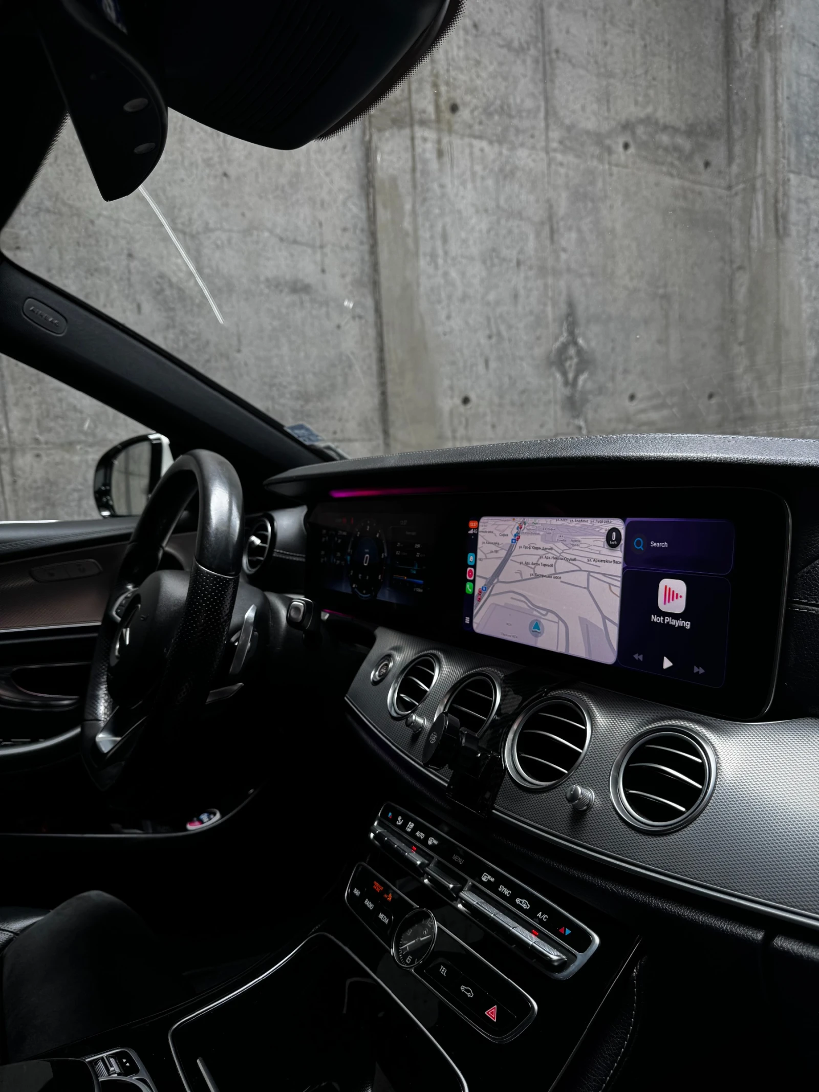 Mercedes-Benz E 220 AMG-Line 4matic , снимка 13 - Автомобили и джипове - 54509322