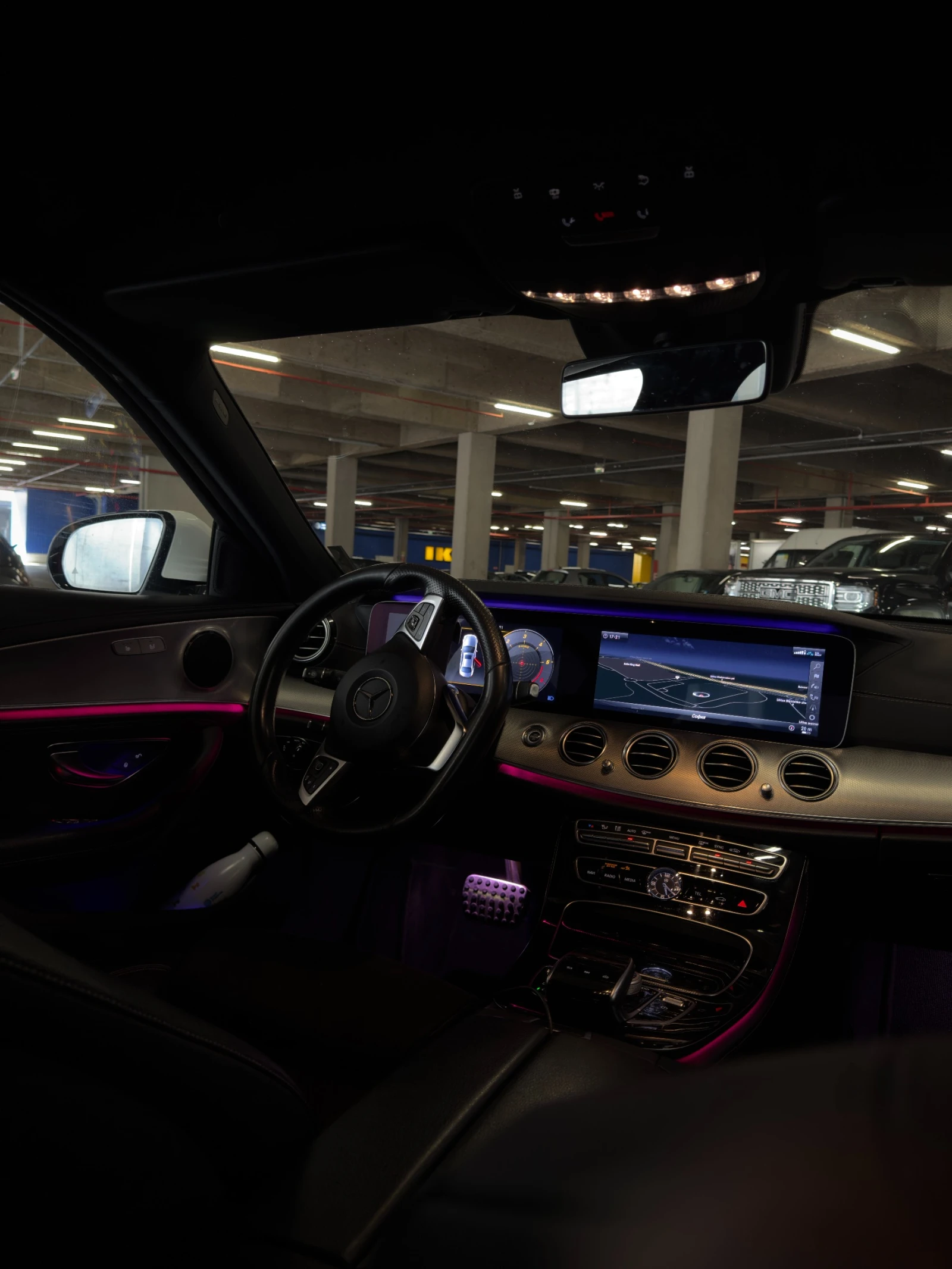 Mercedes-Benz E 220 AMG-Line 4matic , снимка 10 - Автомобили и джипове - 54509322