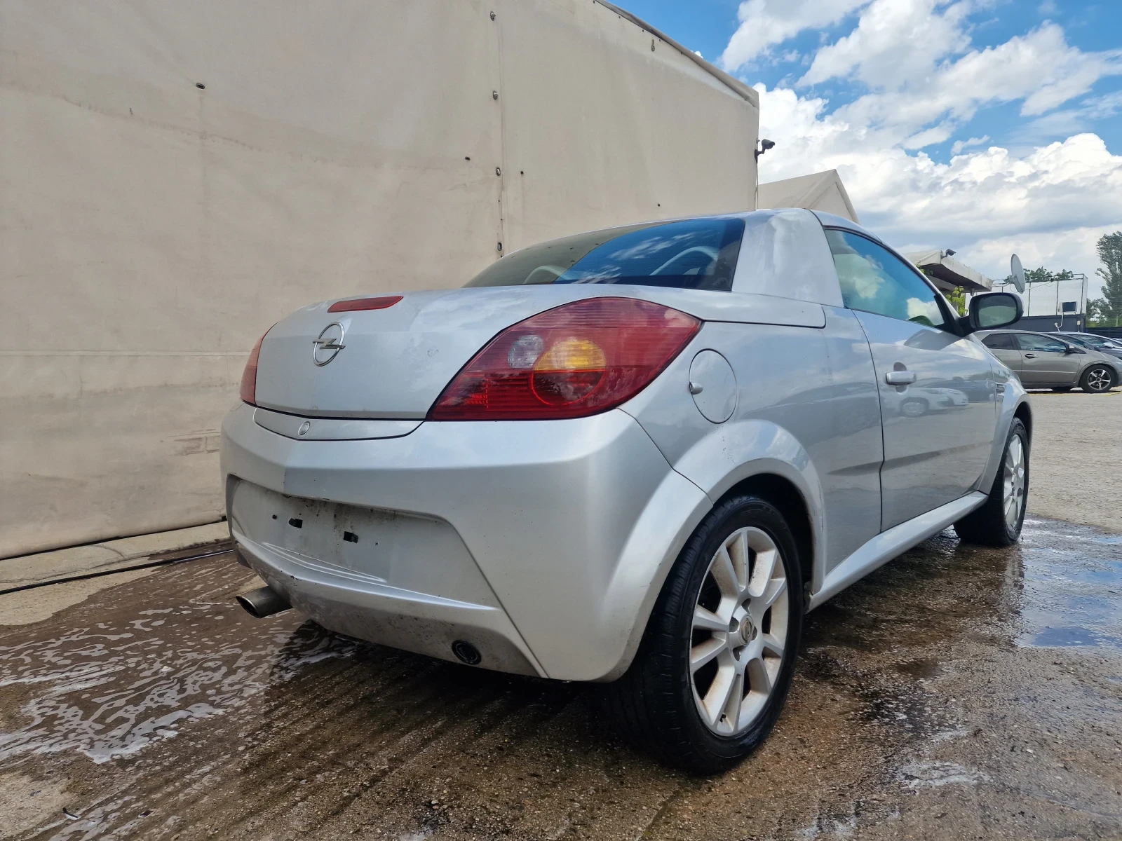 Opel Tigra 1.4 90кс.ГАЗ, снимка 4 - Автомобили и джипове - 54940153
