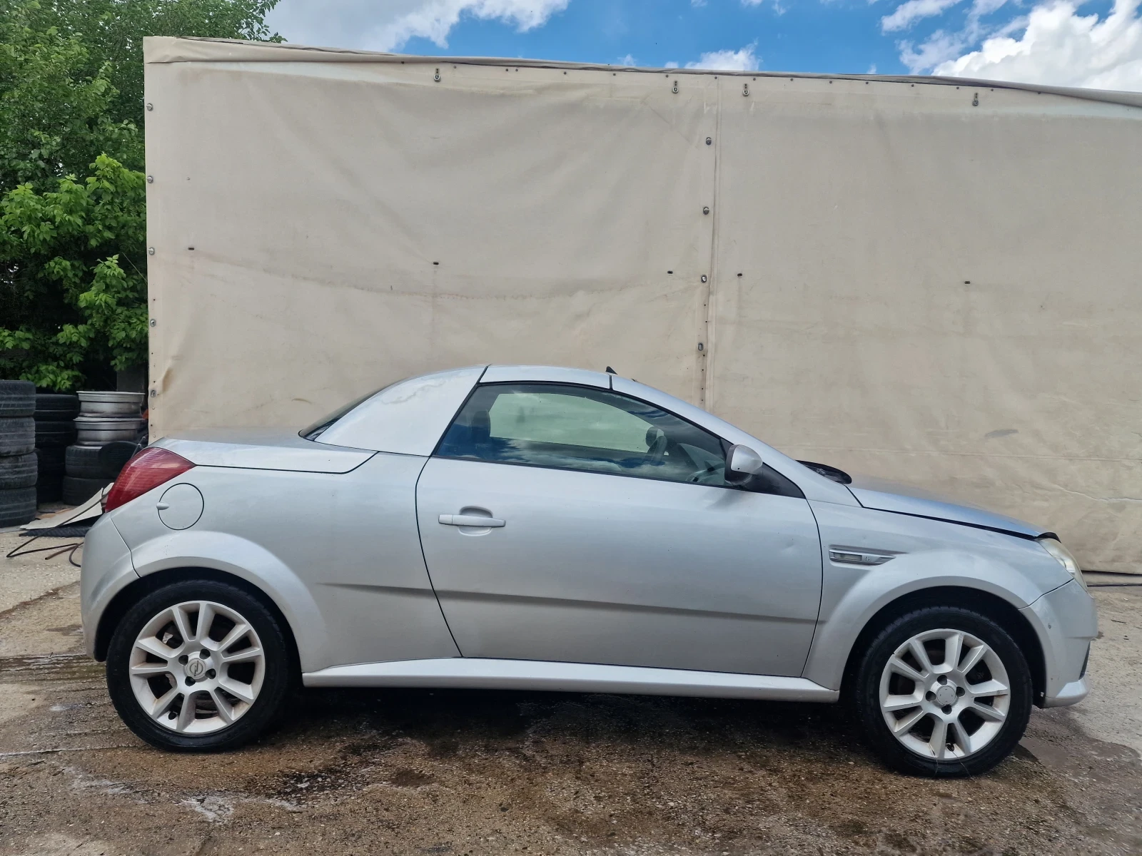 Opel Tigra 1.4 90кс.ГАЗ, снимка 3 - Автомобили и джипове - 54940153
