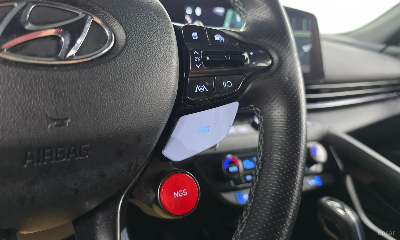 Hyundai Elantra, снимка 14 - Автомобили и джипове - 55188409